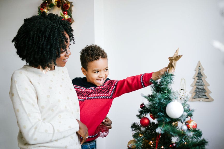 How are families handling holiday travel in 2020?